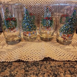 NOEL Christmas Tree 12 Oz Tumblers, Vintage 1985, Set of 4